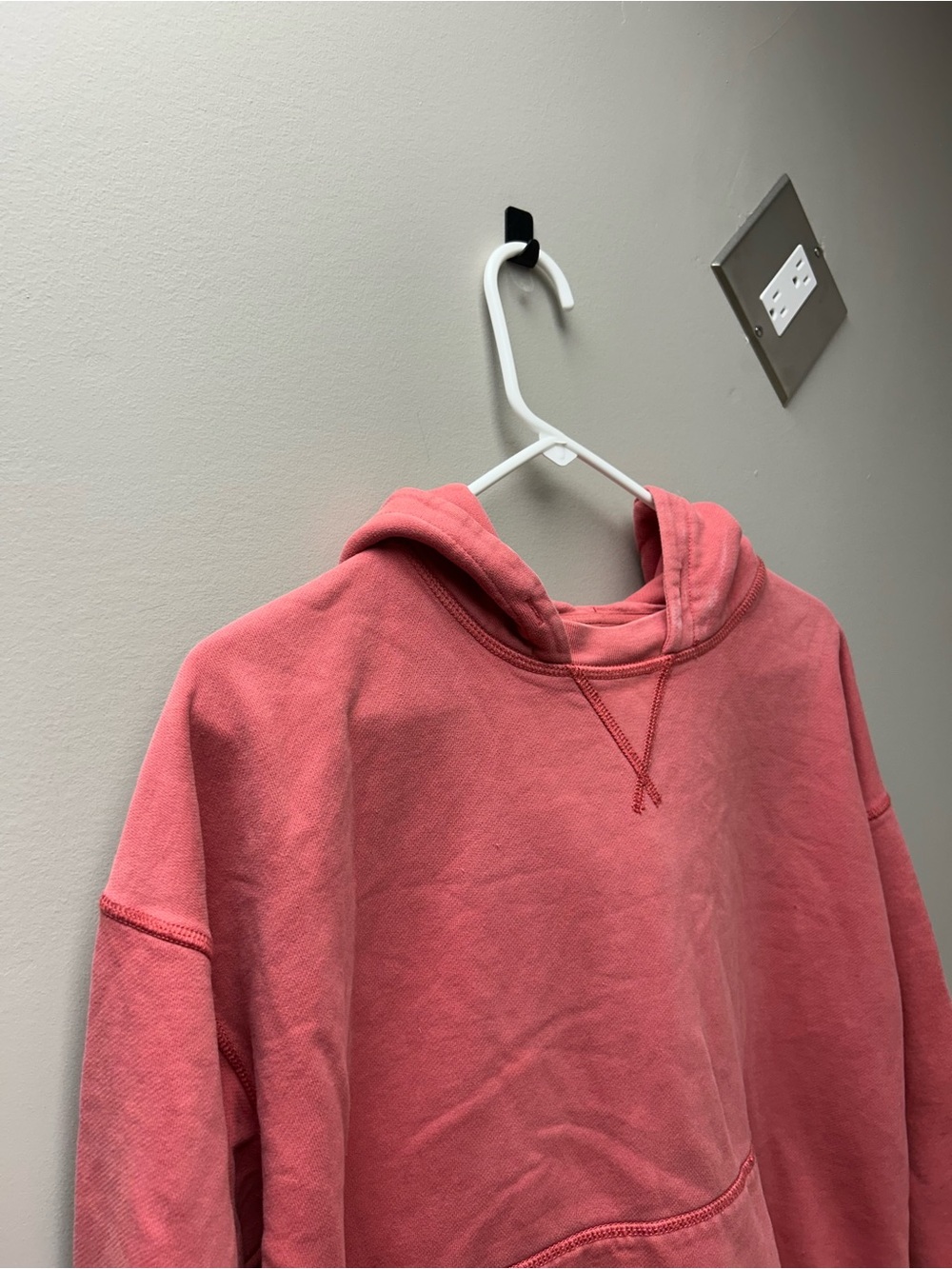 American Eagle Vintage Women’s Pink Pullover Hoodie - Picture 2 of 5